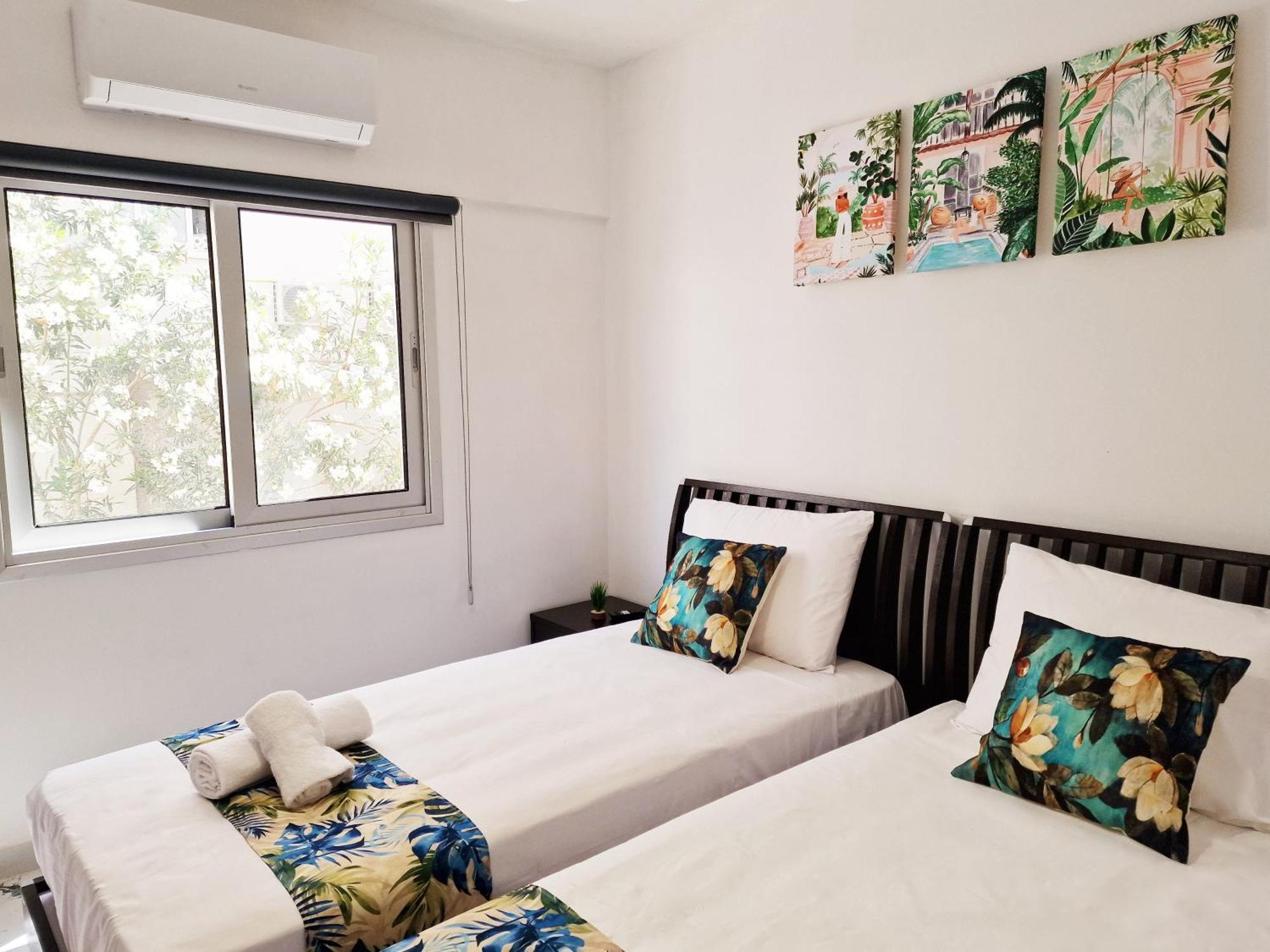 Appartement Parrots Paradise 100m From Finikoudes Beachfront Larnaca